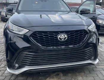 2020 Toyota Highlander XLE full option  — photo 1