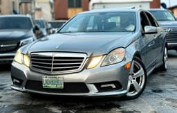 2010 MercedesBenz E350