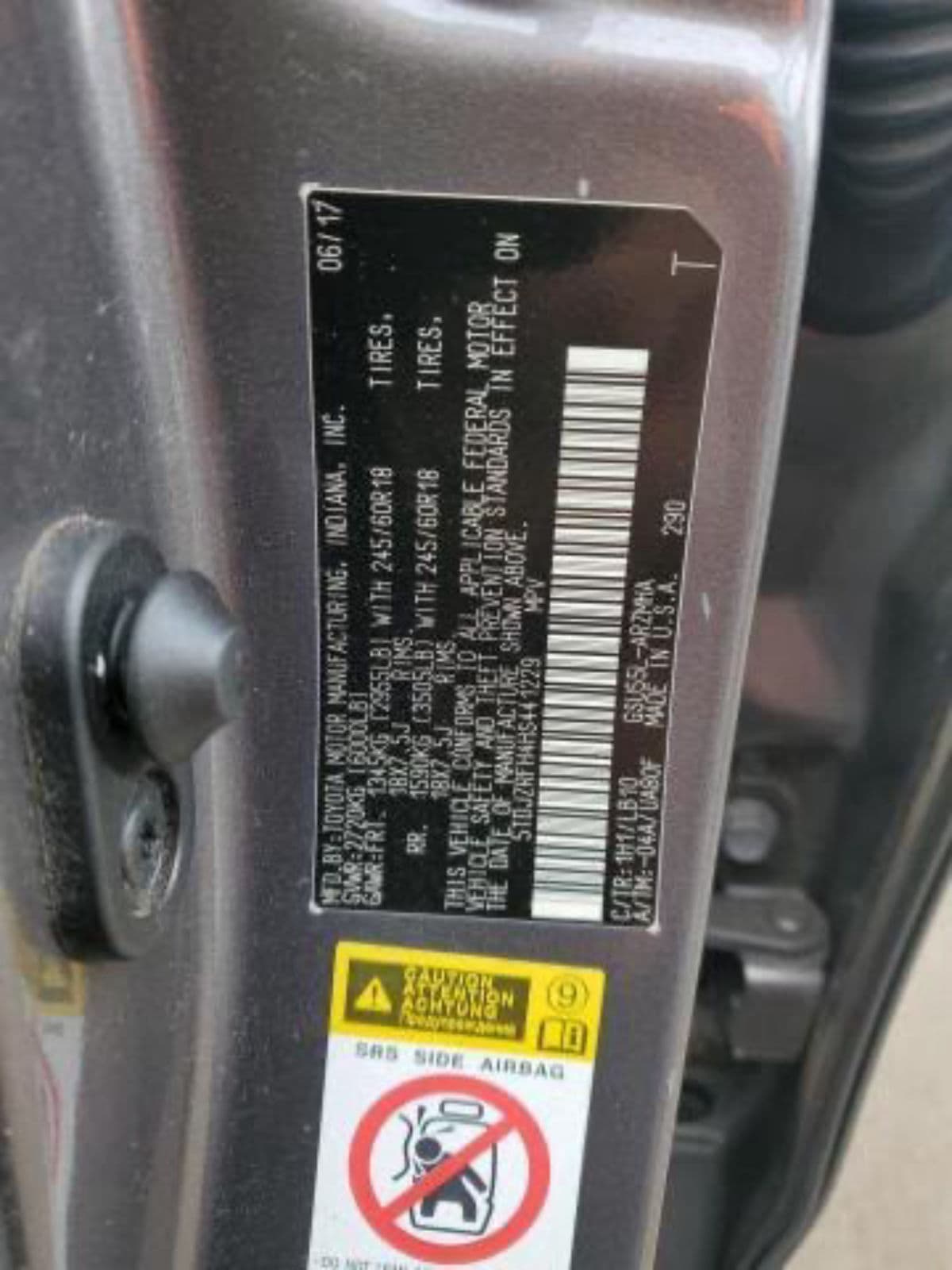 FOREIGN USED 2017 TOYOTA HIGHLANDER SE — photo 6