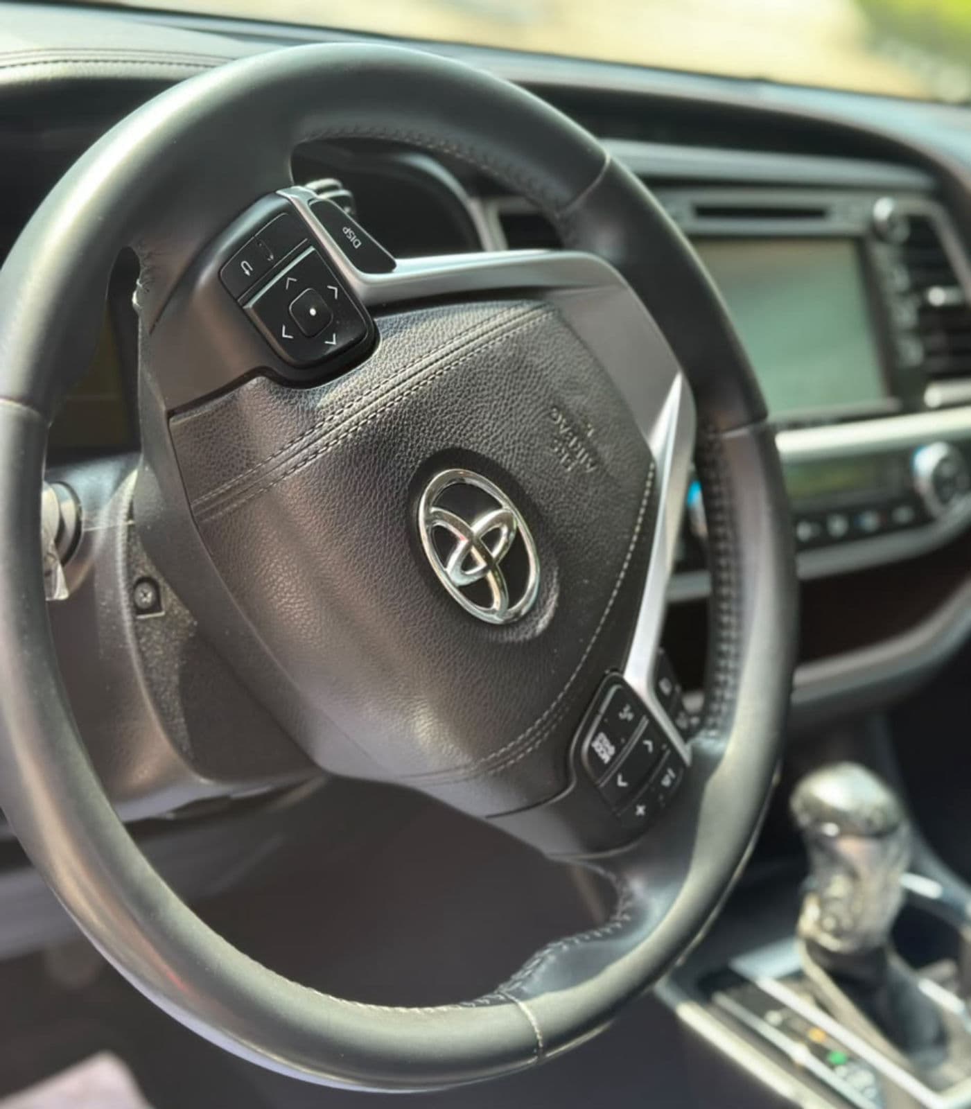 2016 TOYOTA HIGHLANDER LE — photo 4