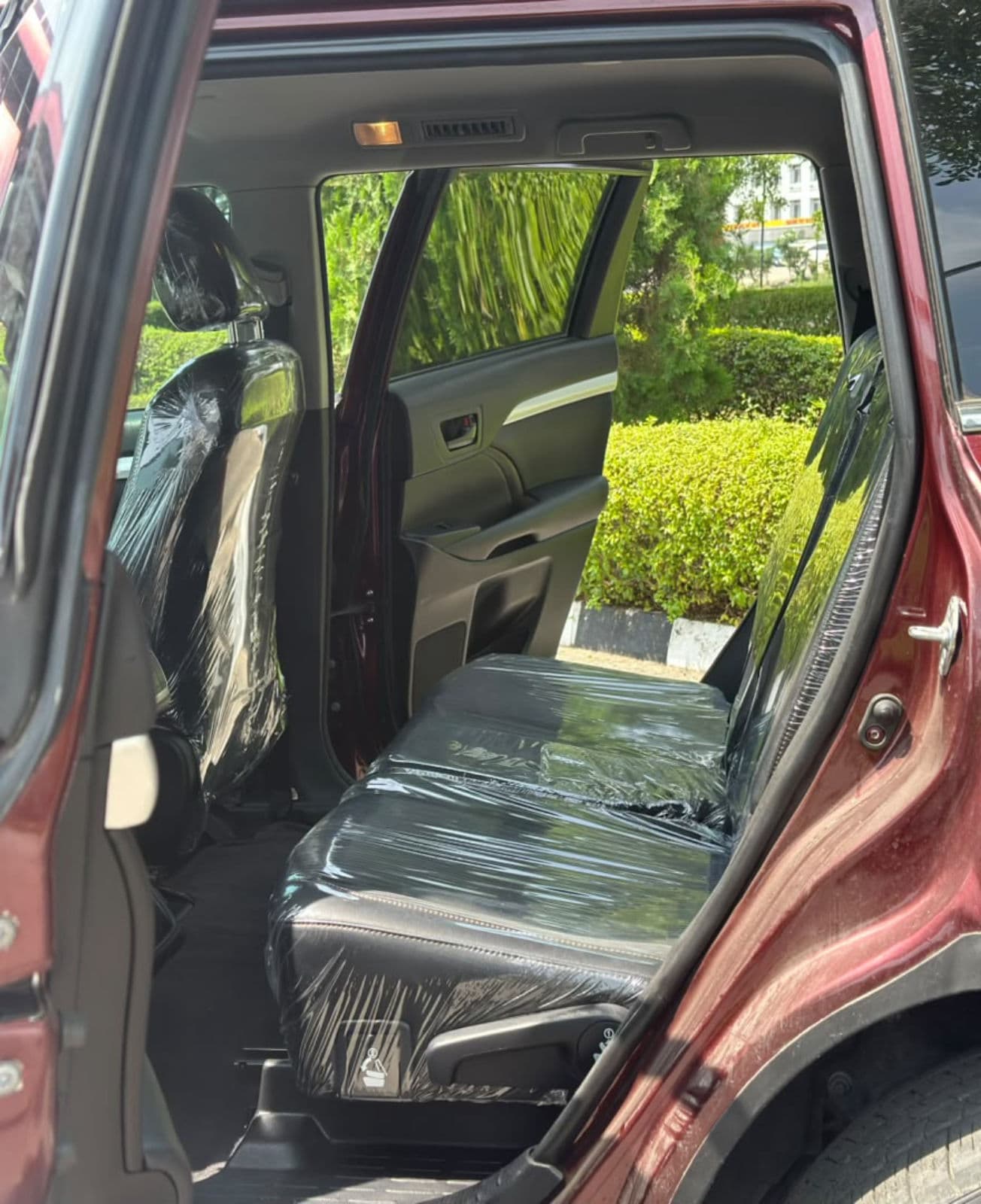 2016 TOYOTA HIGHLANDER LE — photo 6