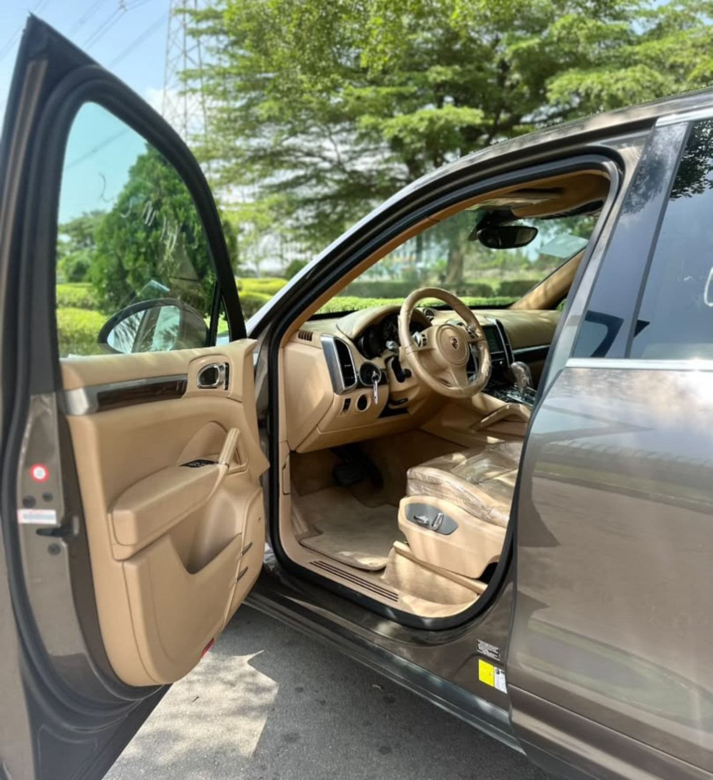 2013 PORSCHE CAYENNE — photo 2