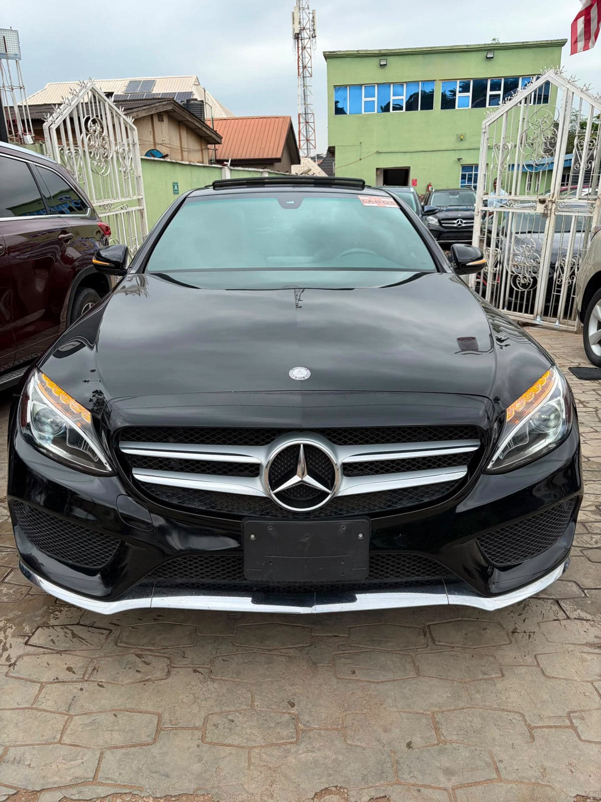 FOREIGN USED 2015 MERCEDES-BENZ C400 4MATIC — FULLY LOADED LUXURY SEDAN — photo 3