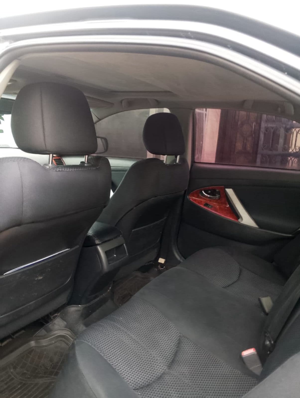 REGISTERED 2011 TOYOTA CAMRY SE IN GOOD WORKING  — photo 4