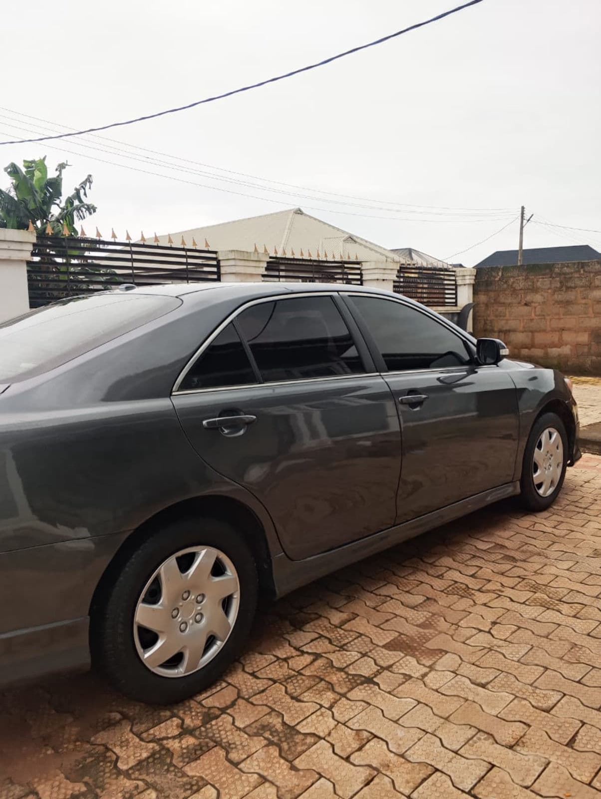 REGISTERED 2011 TOYOTA CAMRY SE IN GOOD WORKING  — photo 5