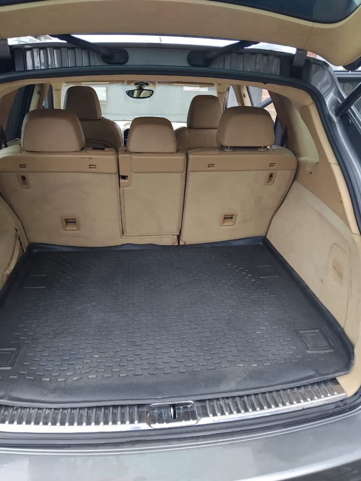 2010 PORSCHE CAYENNE — LOW MILEAGE • GOOD CONDITION • AUTOMATIC LUXURY SUV — photo 3