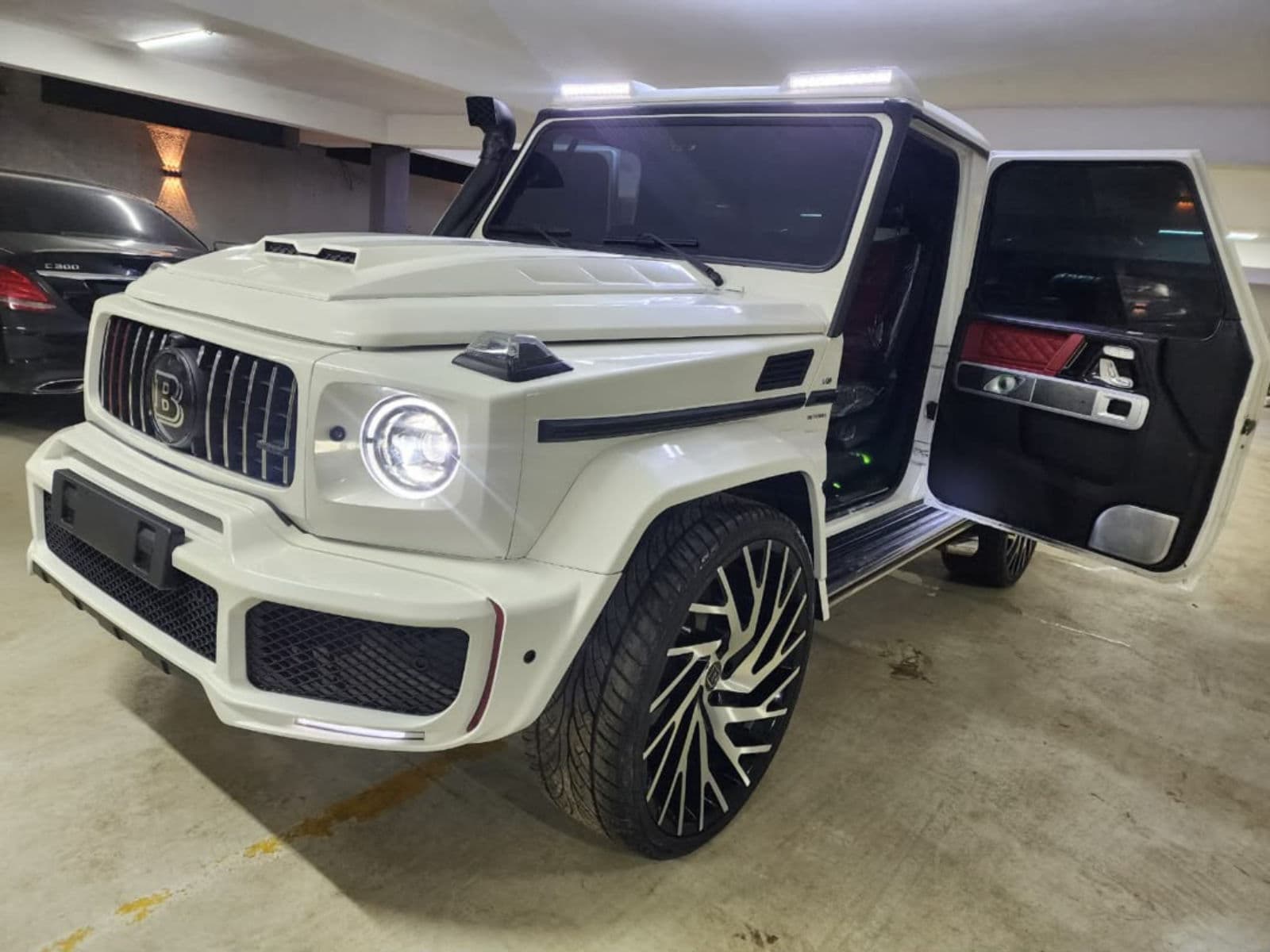 2024 UPGRADED MERCEDES BENZ G63 AMG CUSTOMIZED PICKUP FOR SALE  — photo 3