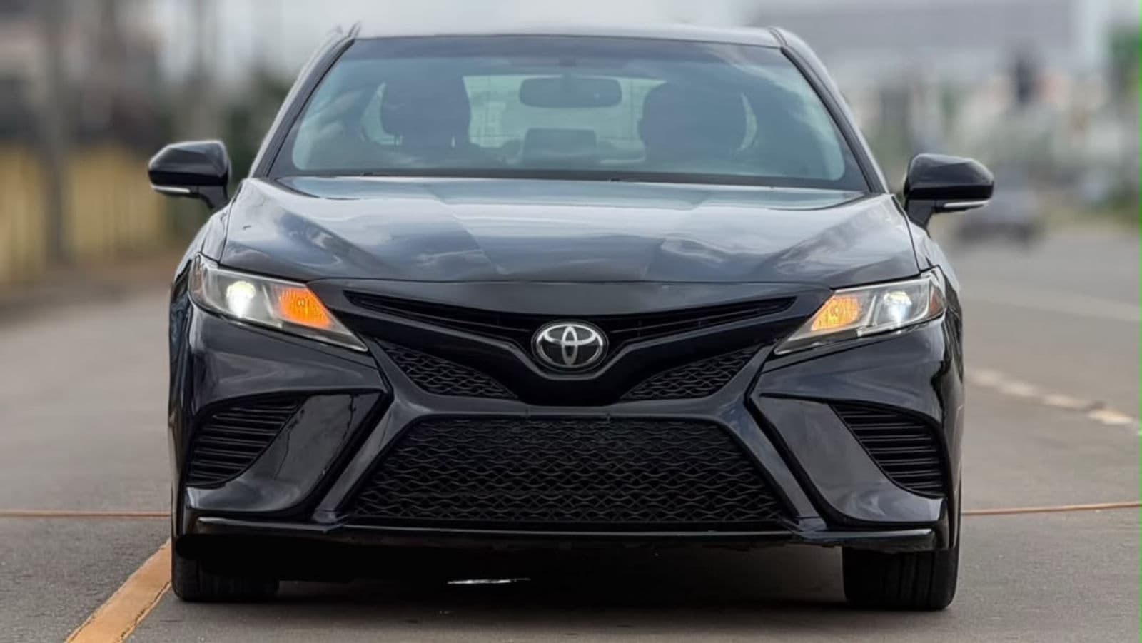 2020 TOYOTA CAMRY SE FOR SALE  — photo 1