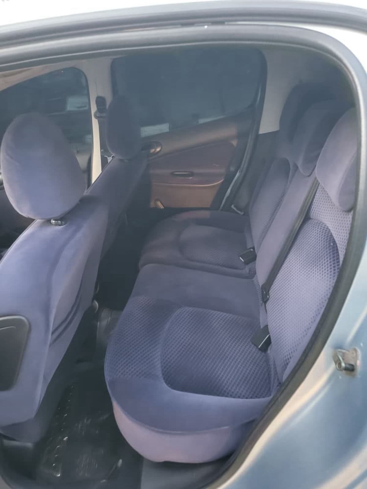 2004 PEUGEOT 206 Automatic Hatchback — photo 4
