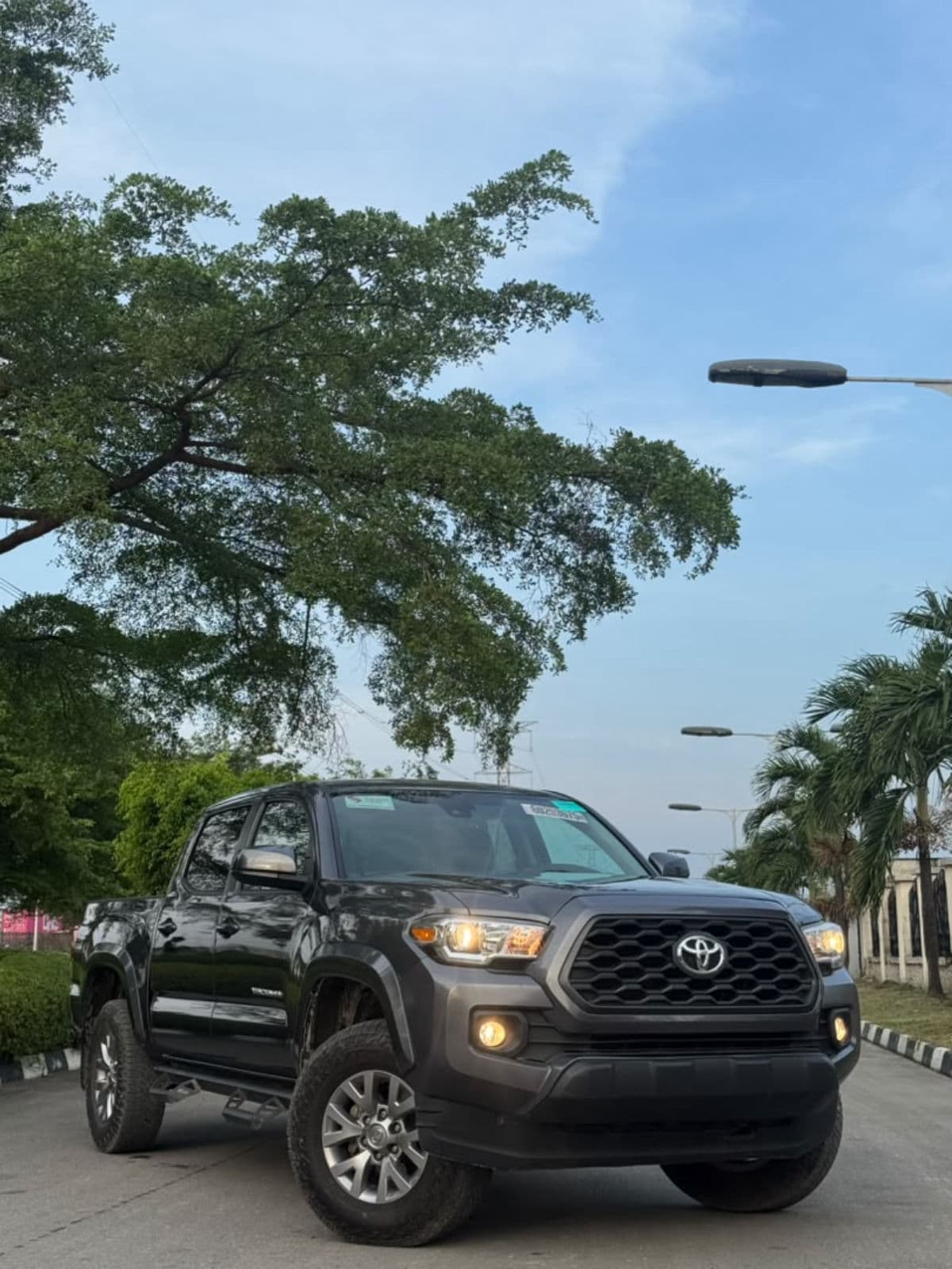 2018 TOYOTA TACOMA 4X4
