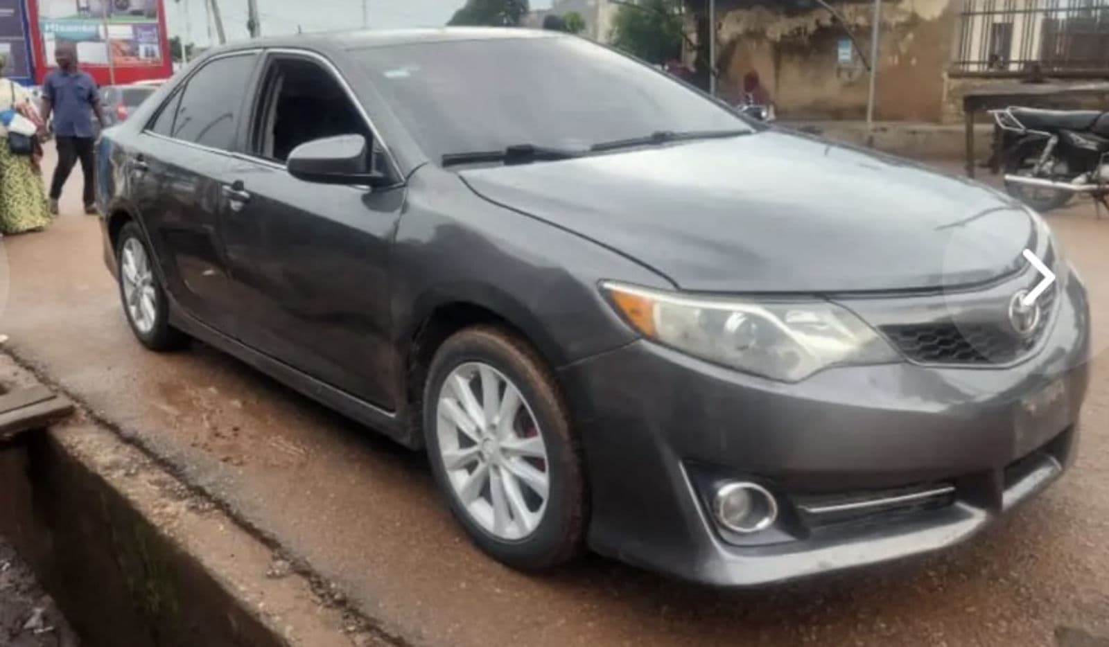 2014 TOYOTA CAMRY SE FOR SALE — photo 1