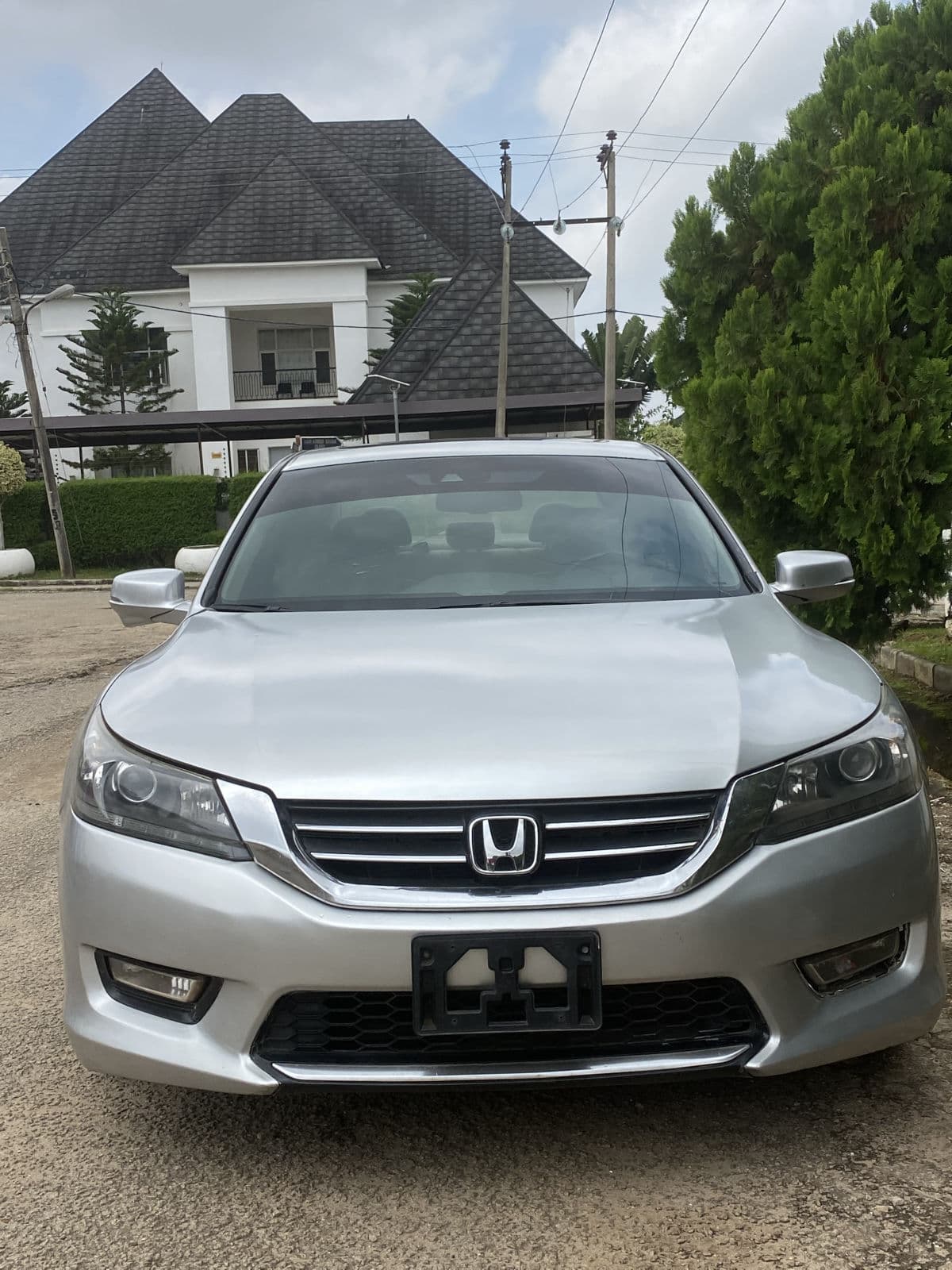 Neatly used Honda Accord 2013 — photo 2