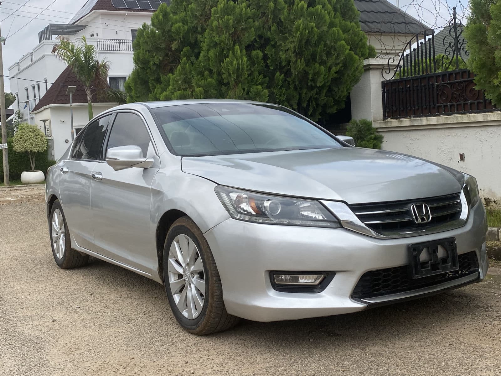 Neatly used Honda Accord 2013 — photo 3