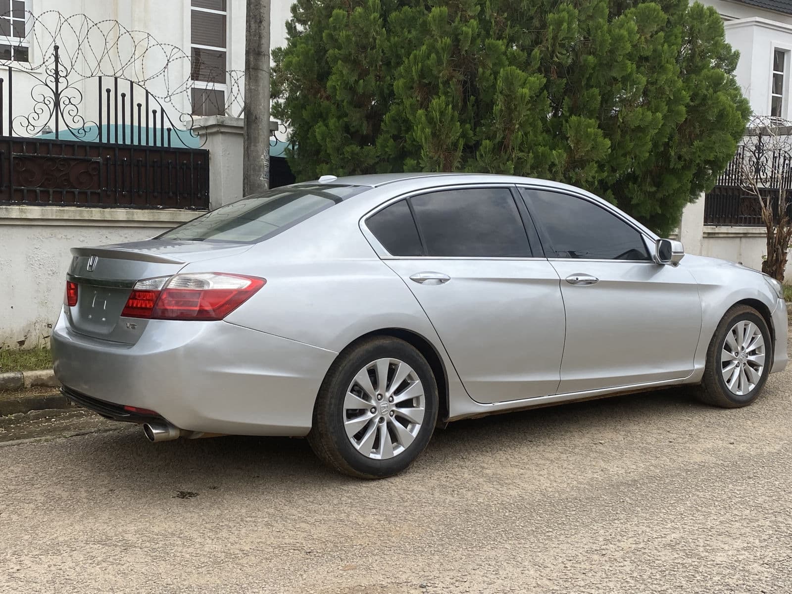 Neatly used Honda Accord 2013 — photo 8