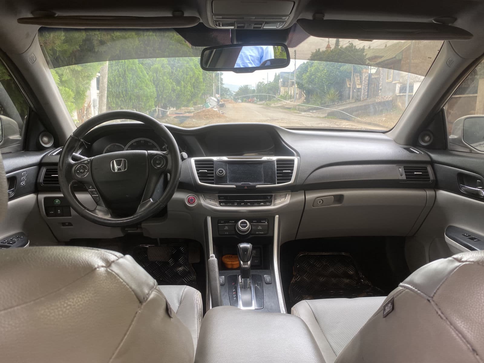 Neatly used Honda Accord 2013 — photo 9