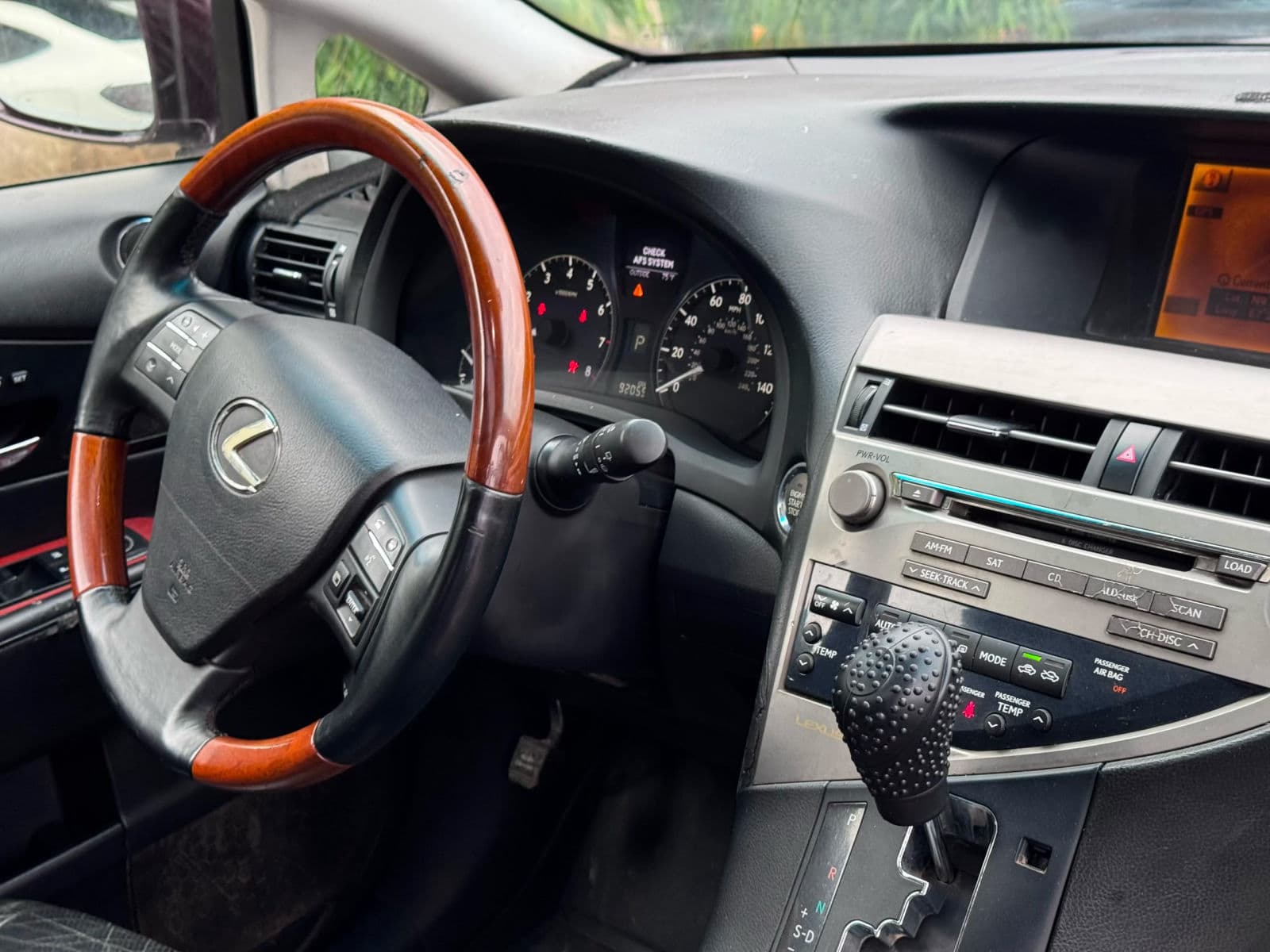 Lexus RX 350 2010 model — photo 5