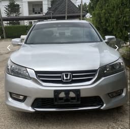 Neatly used Honda Accord 2013