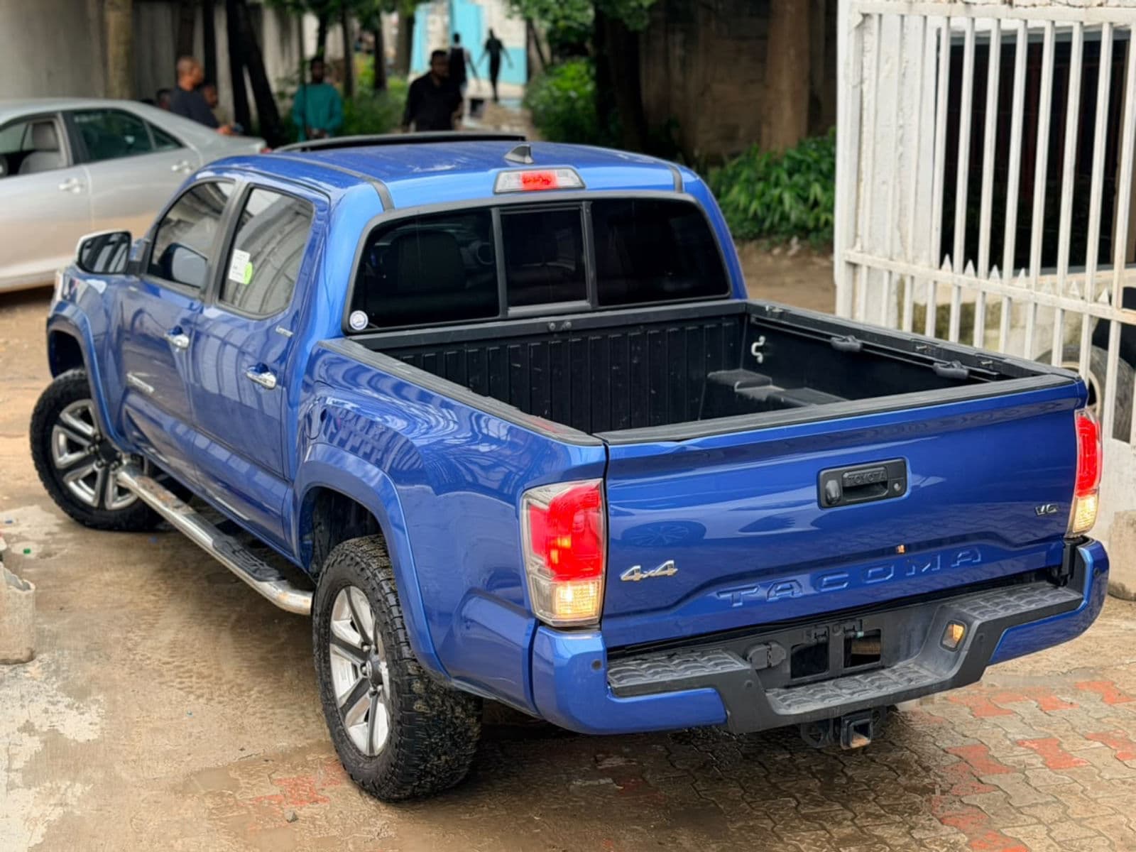 Toyota Tacoma 2016 — photo 10