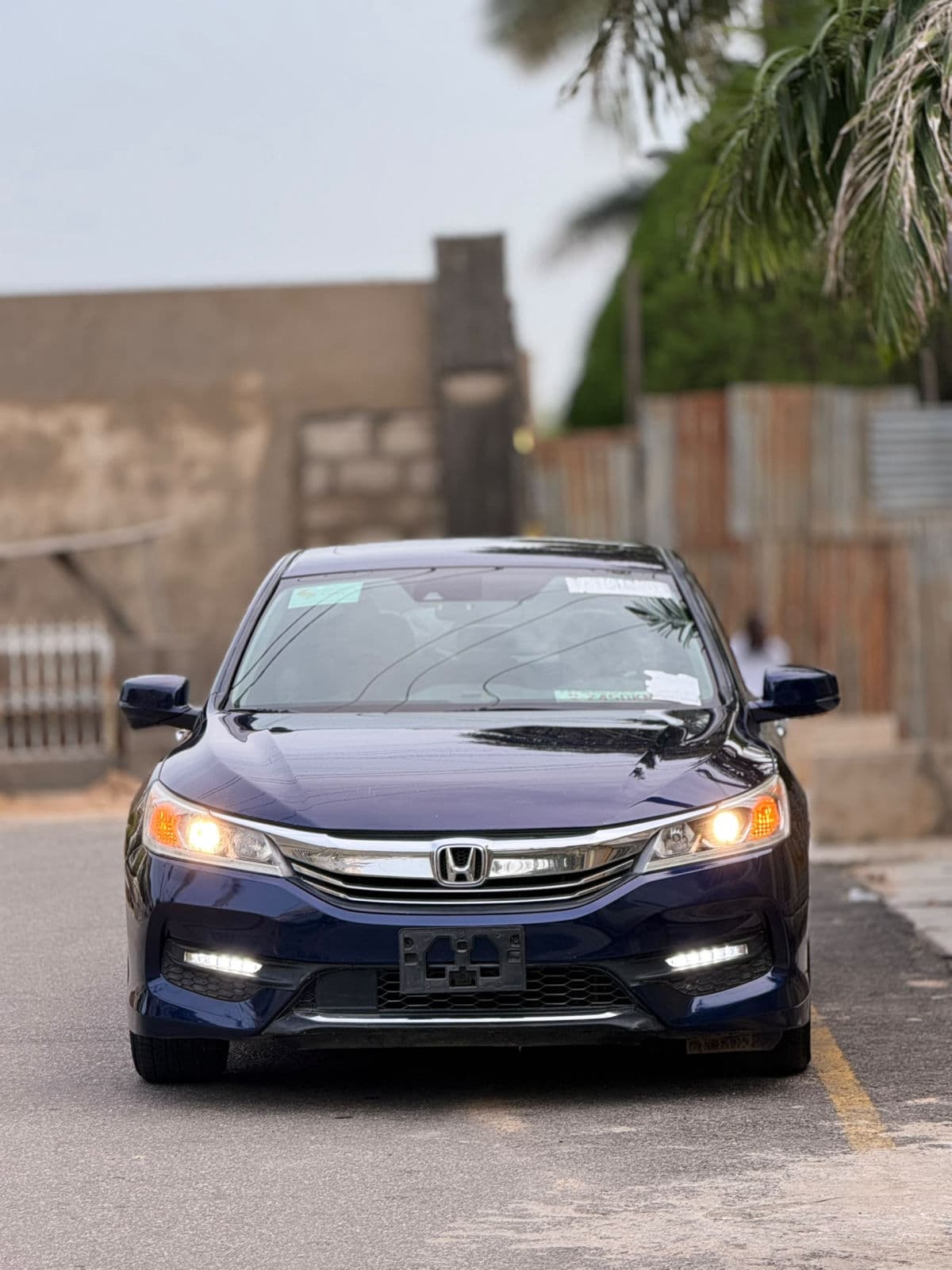 2016 Honda Accord EX-L Automatic Sedan — Clean, Comfortable & Reliable — photo 2