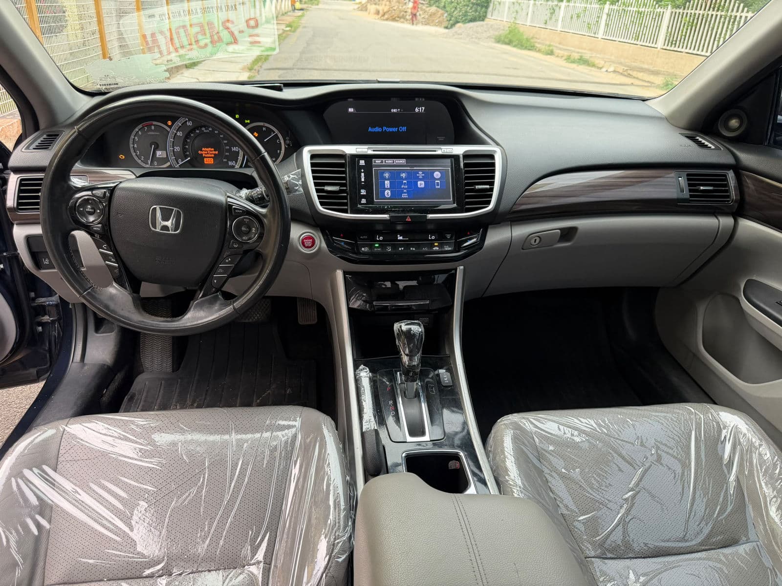 2016 Honda Accord EX-L Automatic Sedan — Clean, Comfortable & Reliable — photo 3