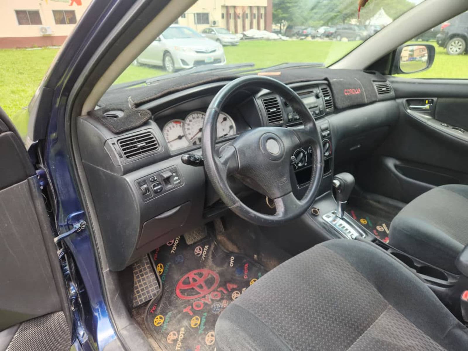 2007 Toyota Corolla Sports Edition – Automatic Sedan — photo 8