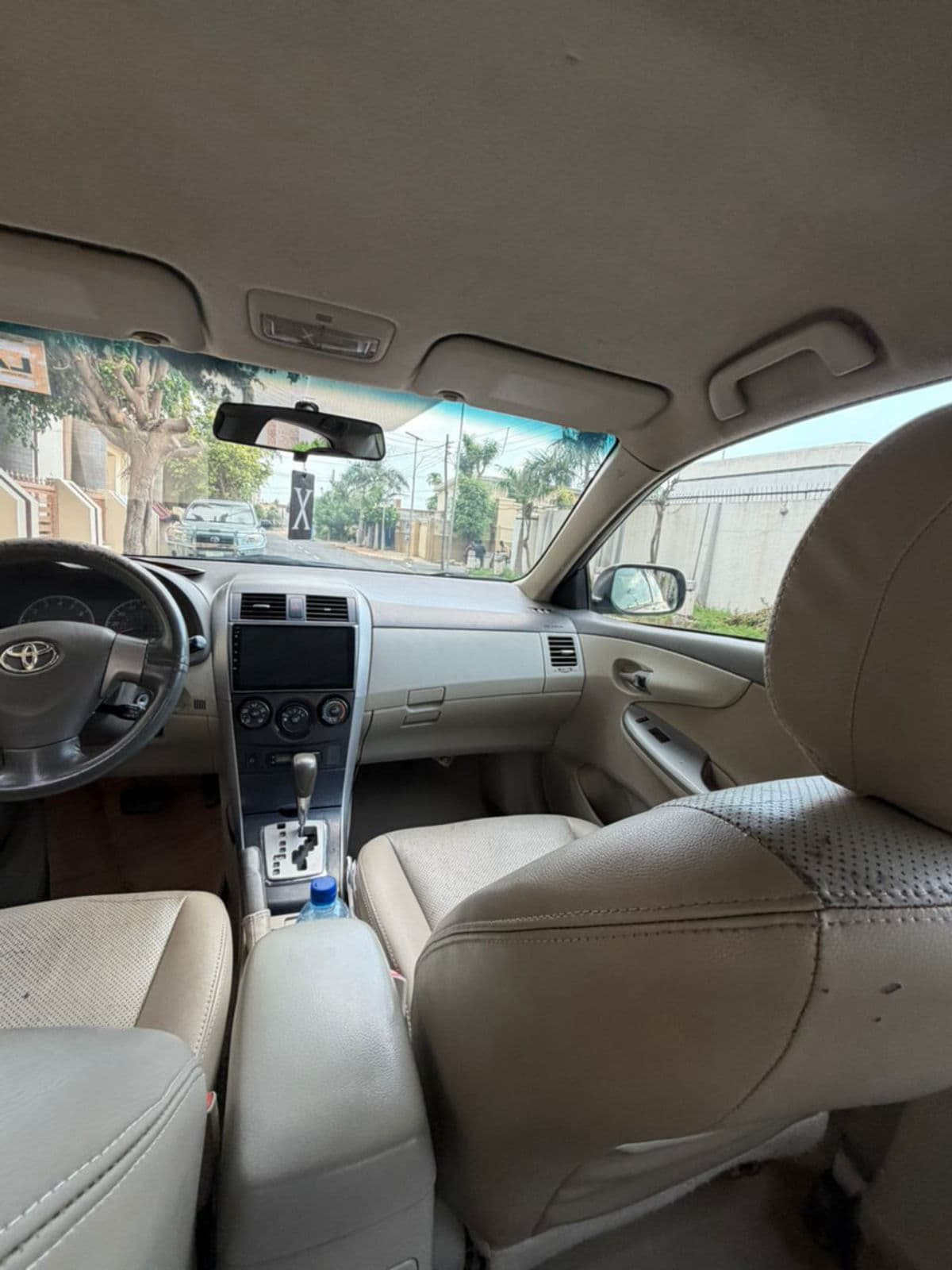 2010 TOYOTA COROLLA  — photo 4