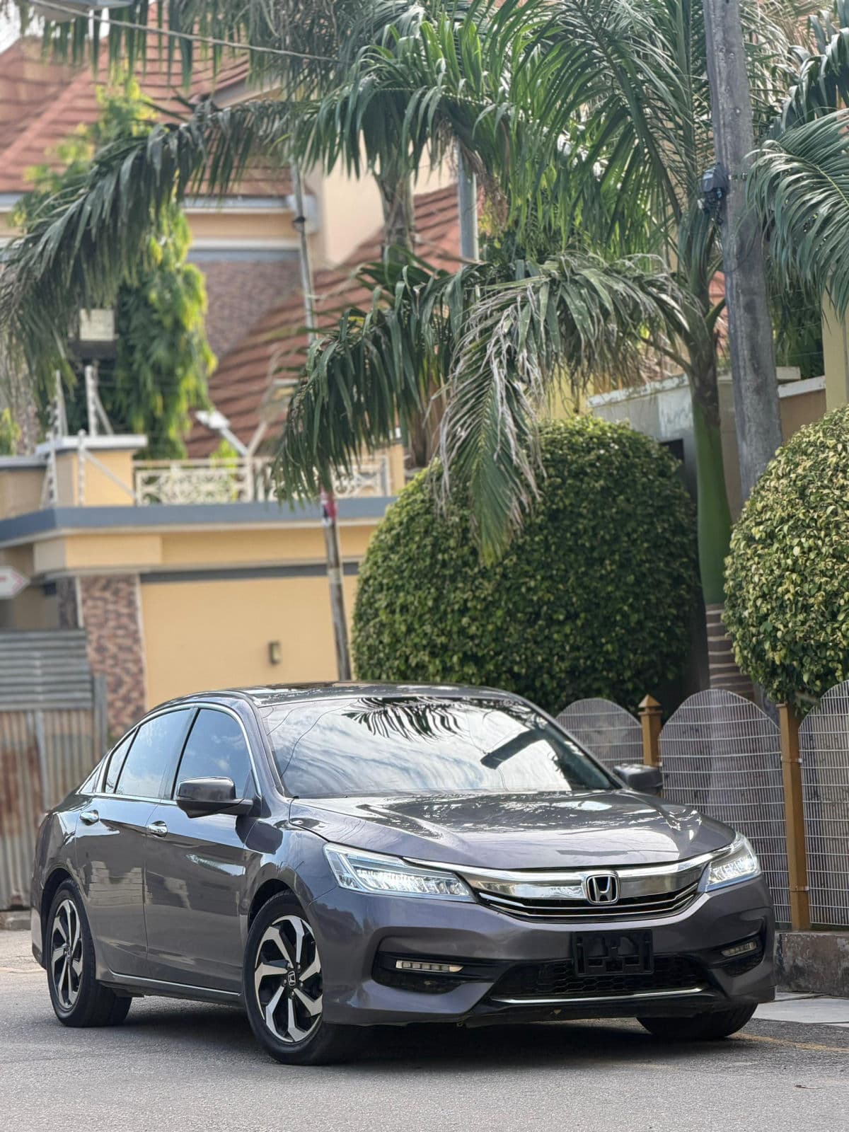 2016 Honda Accord EX-L Sedan (Automatic) – Full Option — photo 8