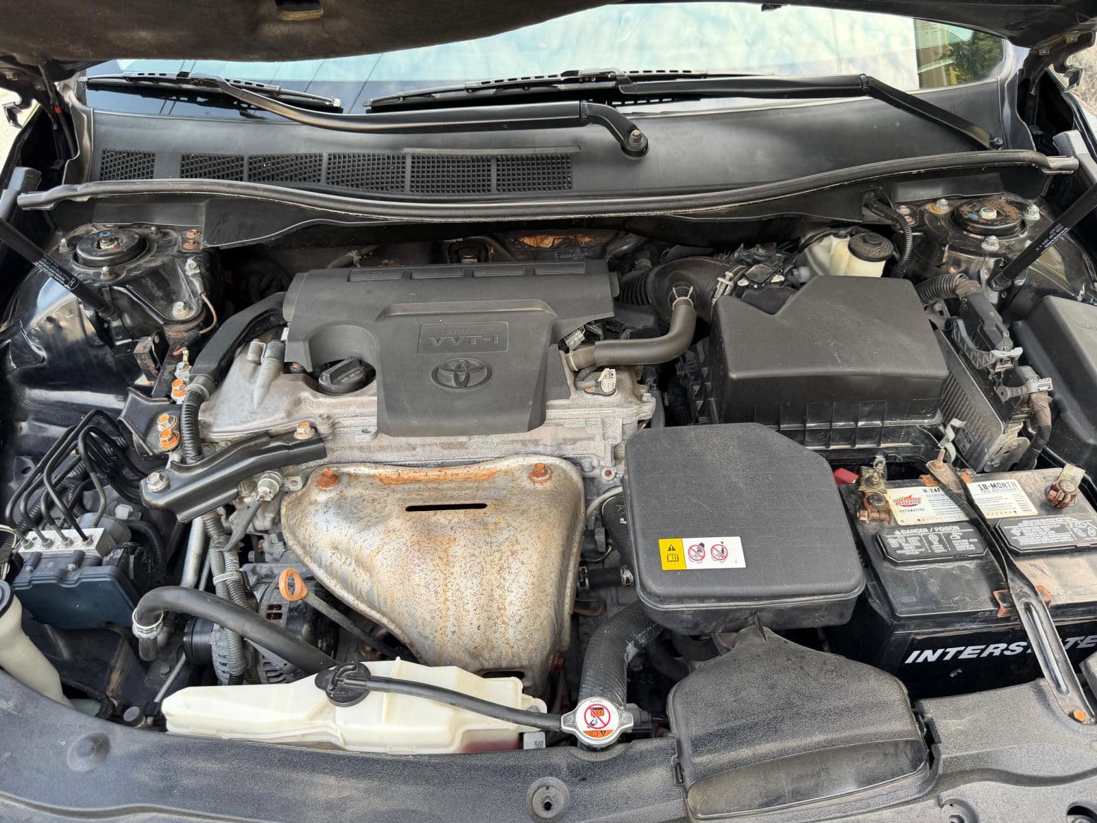 2015 TOYOTA CAMRY SE Automatic Sedan For Sale in Nigeria — photo 5