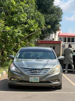 2011 HYUNDAI SONATA 
