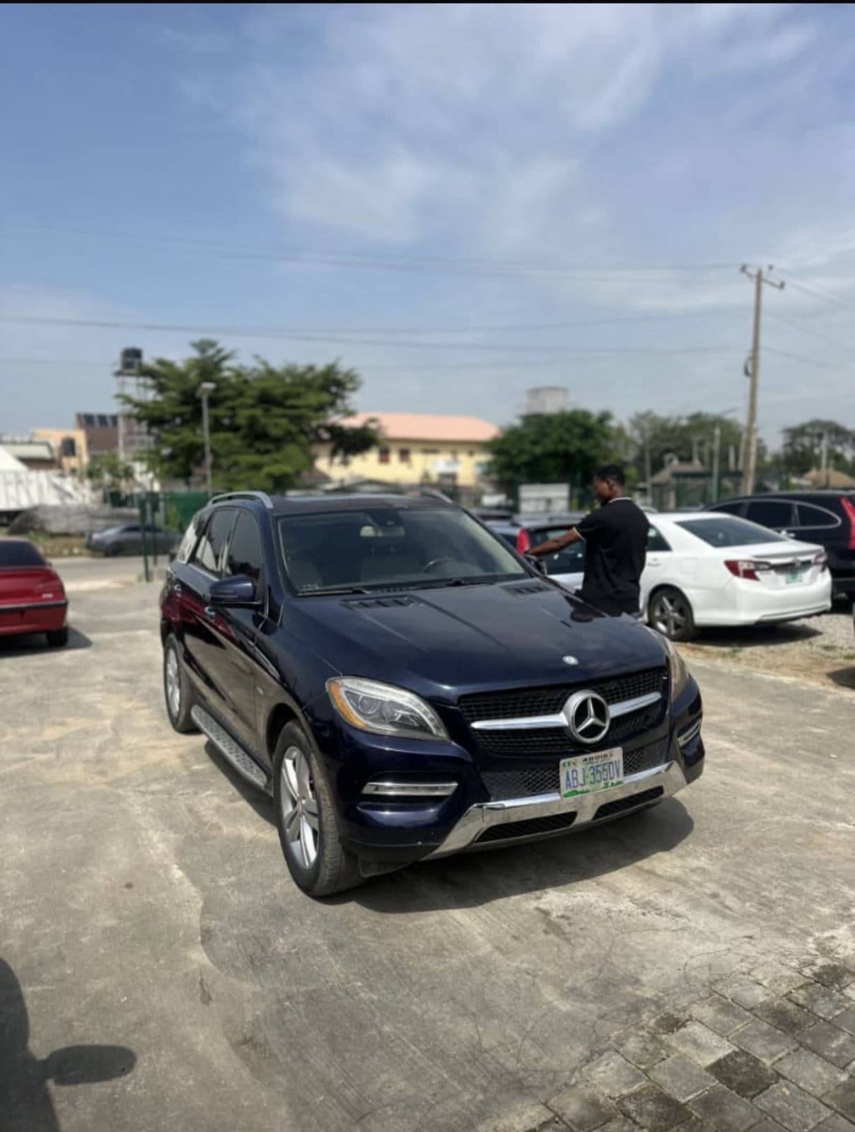 2012 Mercedes-Benz M Class SUV — photo 9 of 11