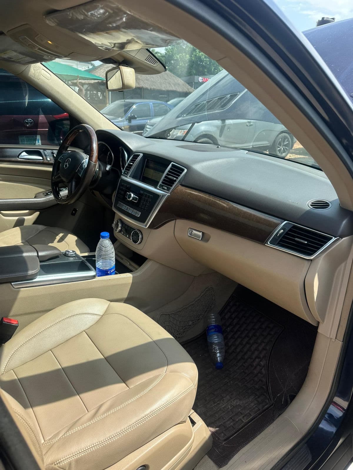 2012 Mercedes-Benz M Class SUV — photo 11 of 11