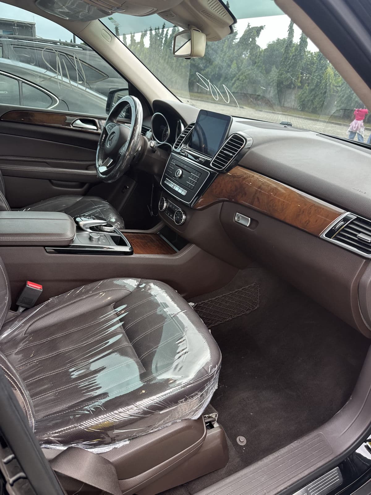 2016 Mercedes-Benz GLE SUV — photo 5 of 8