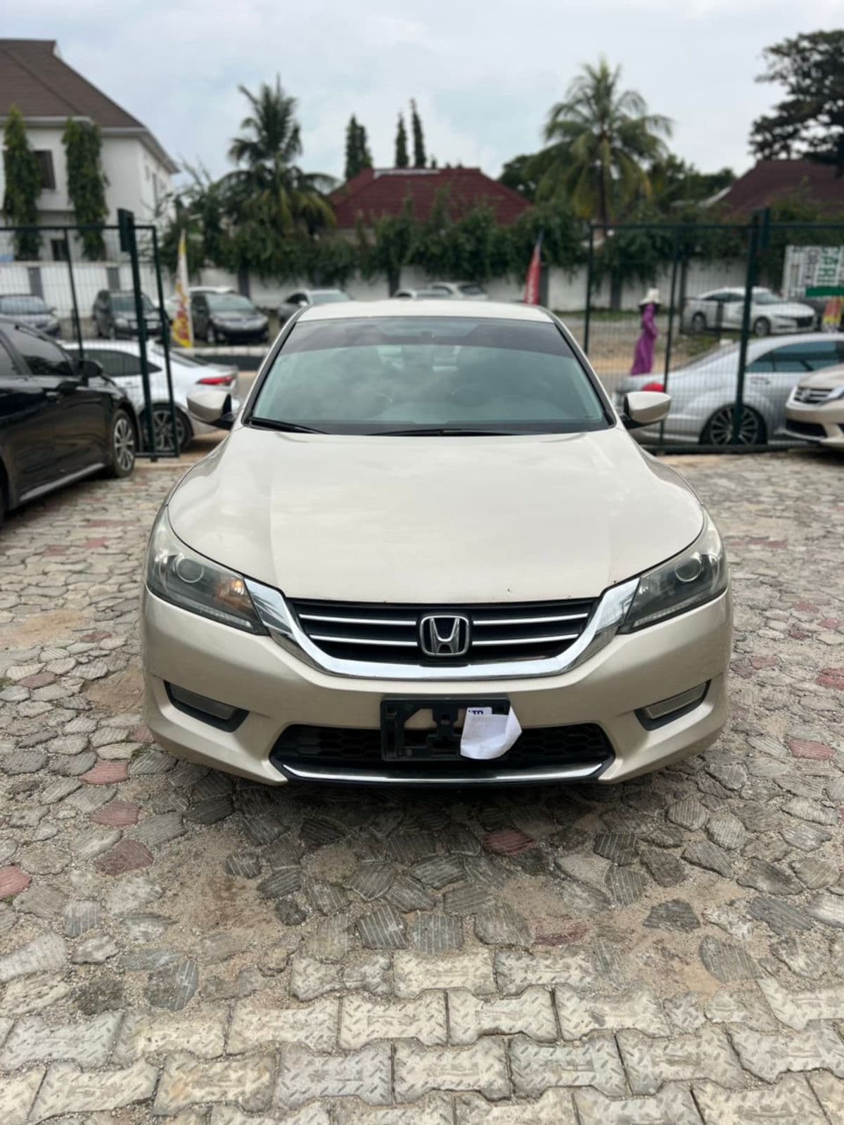 2014 Honda Accord Sedan — photo 2 of 7