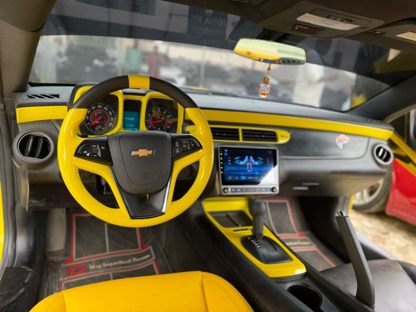 2014 Chevrolet Camaro Coupe — photo 4 of 11