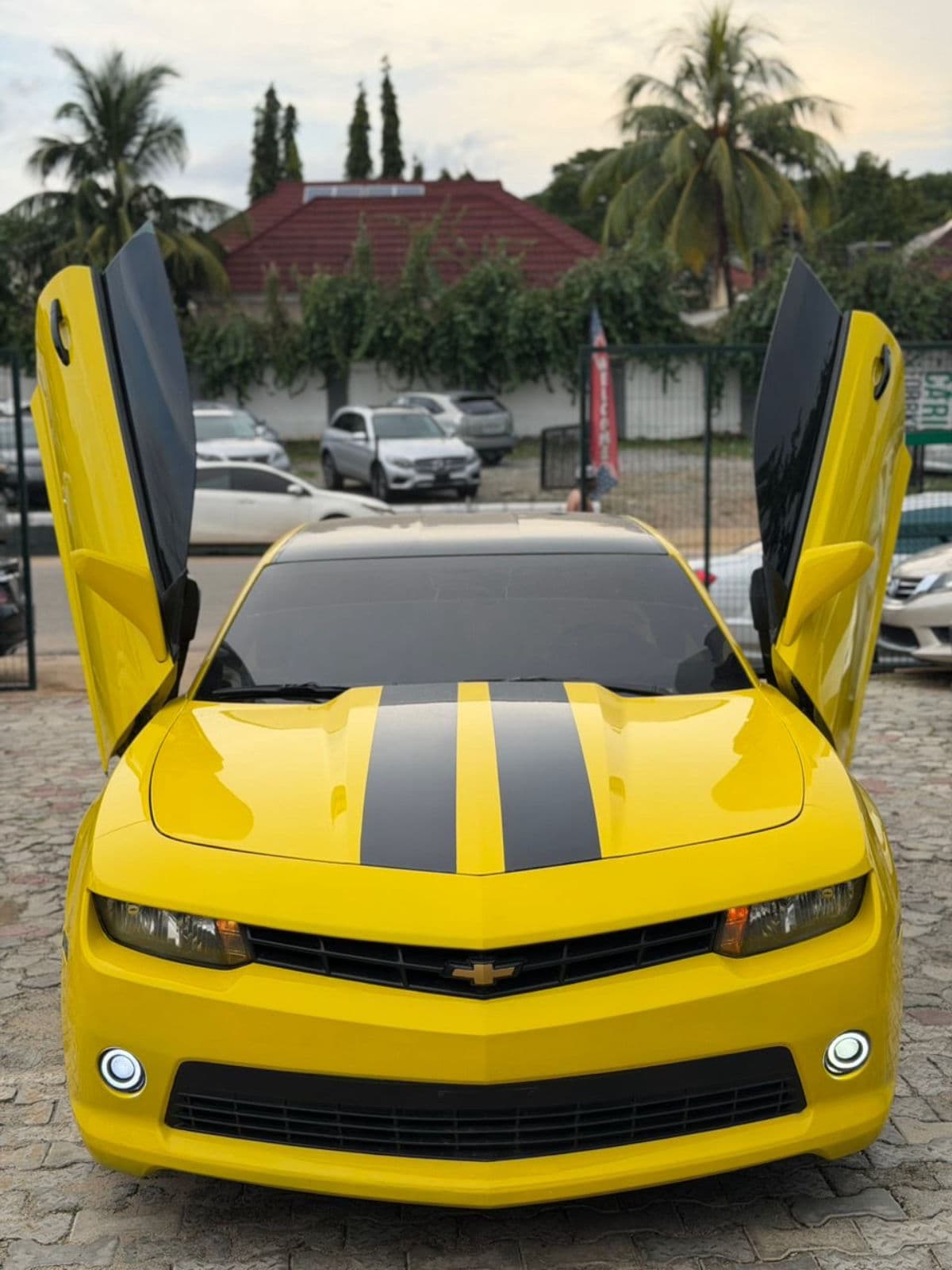 2014 Chevrolet Camaro Coupe — photo 8 of 11