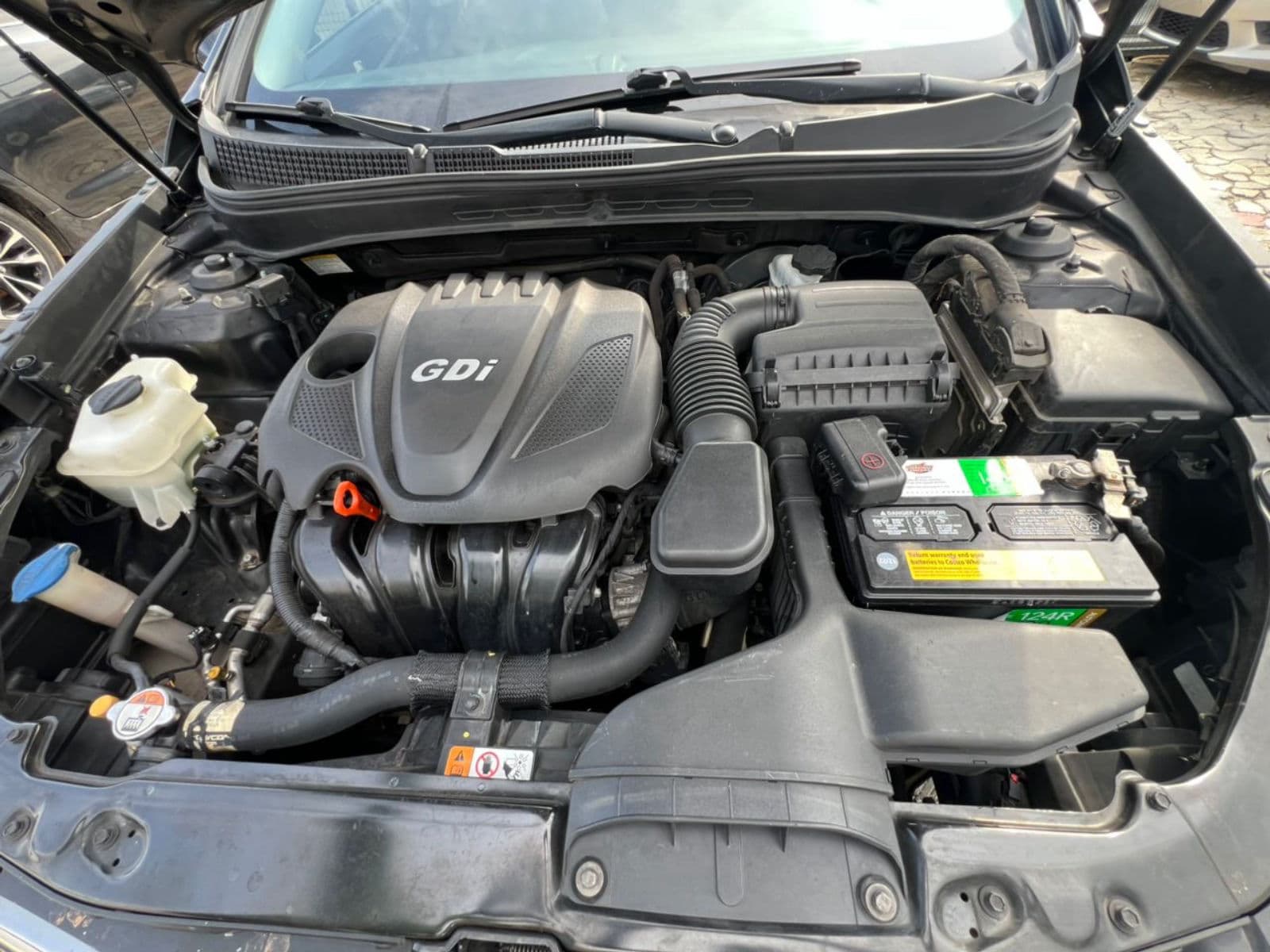 2013 Hyundai Sonata Sedan — photo 5 of 8