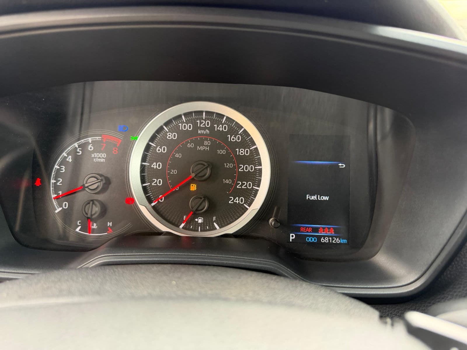 2020 Toyota Corolla Sedan — photo 5 of 9