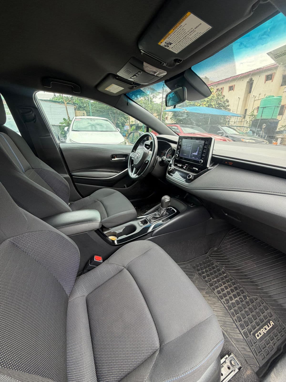 2020 Toyota Corolla Sedan — photo 7 of 9