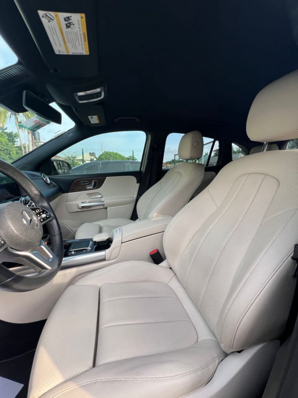 2021 Mercedes-Benz GLC SUV — photo 7 of 8