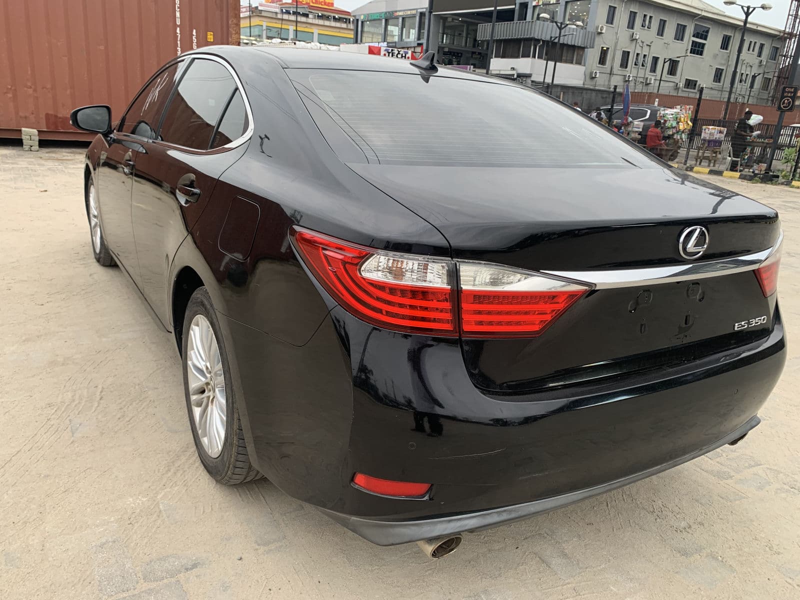 2013 Lexus Es 350 Sedan — photo 5 of 11