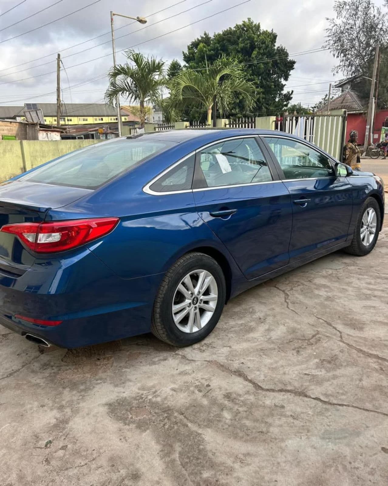 2017 Hyundai Sonata Sedan — photo 3 of 9