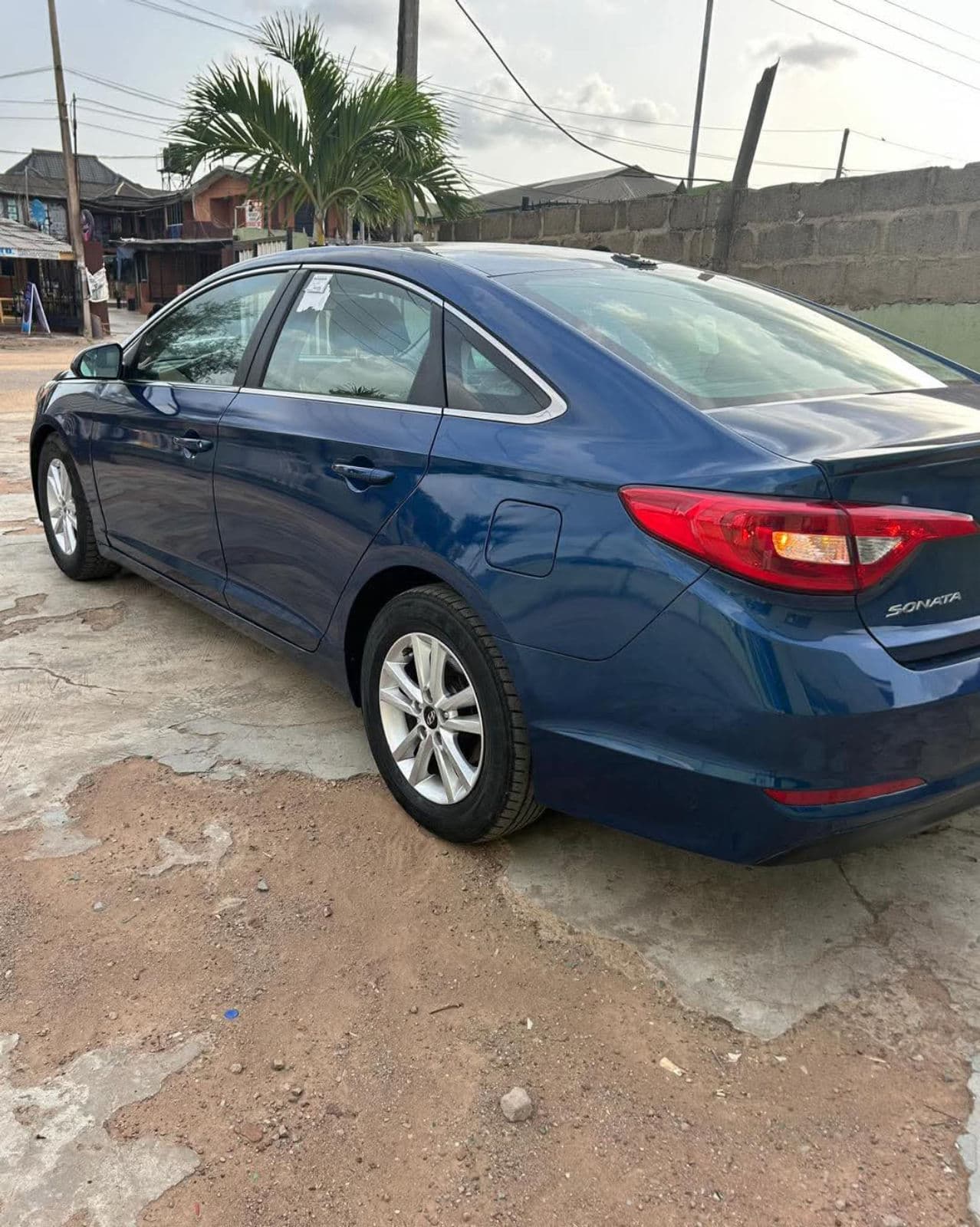 2017 Hyundai Sonata Sedan — photo 4 of 9