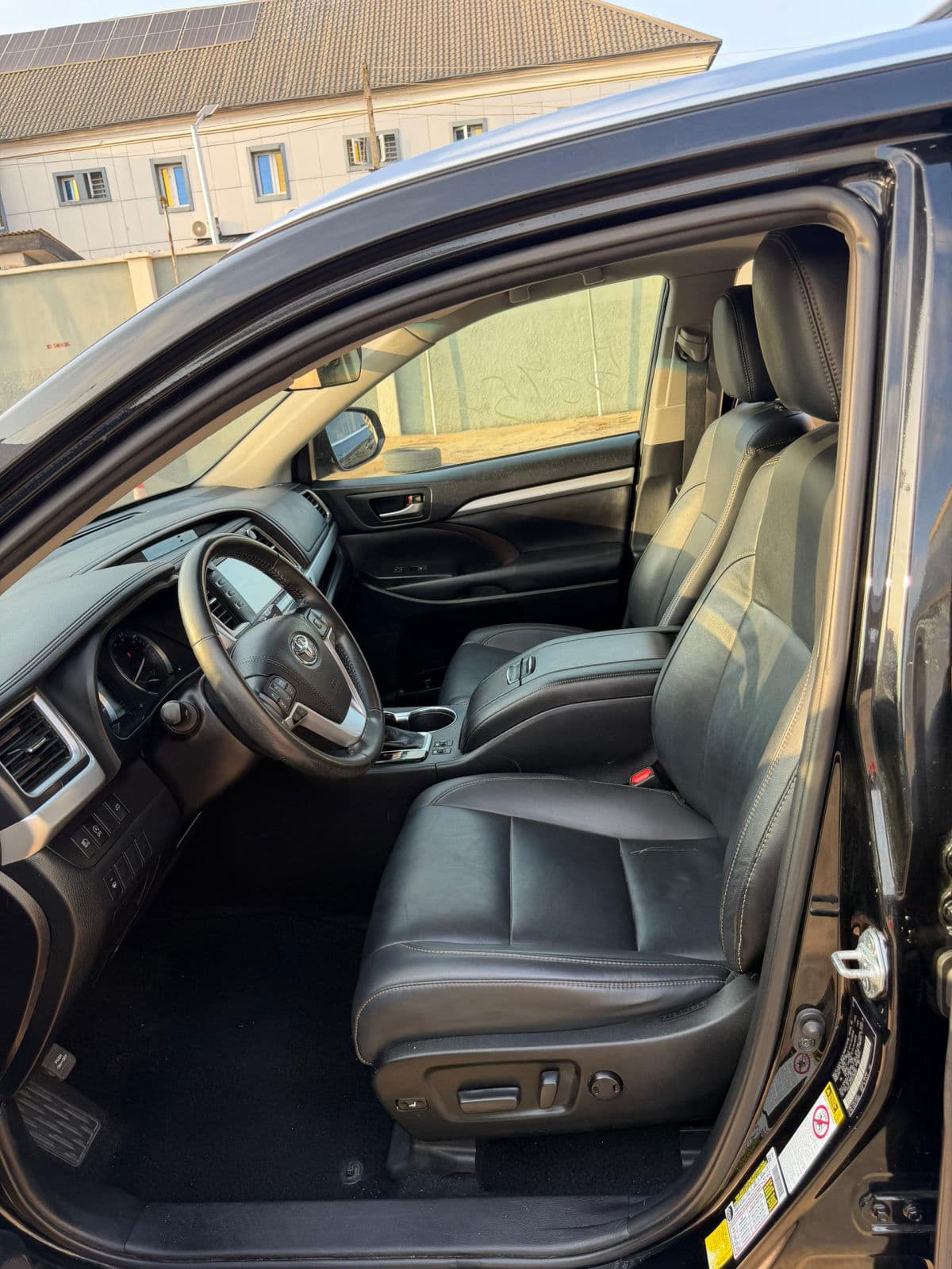 2019 Toyota Highlander SUV — photo 10 of 10