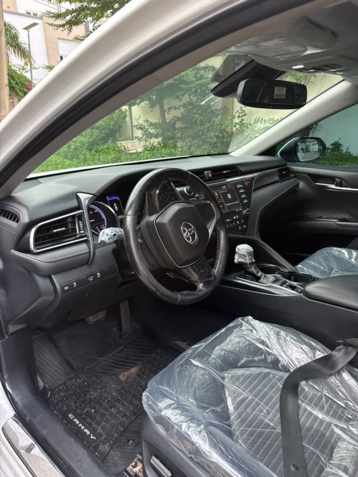 2019 Toyota Camry Sedan — photo 5 of 9
