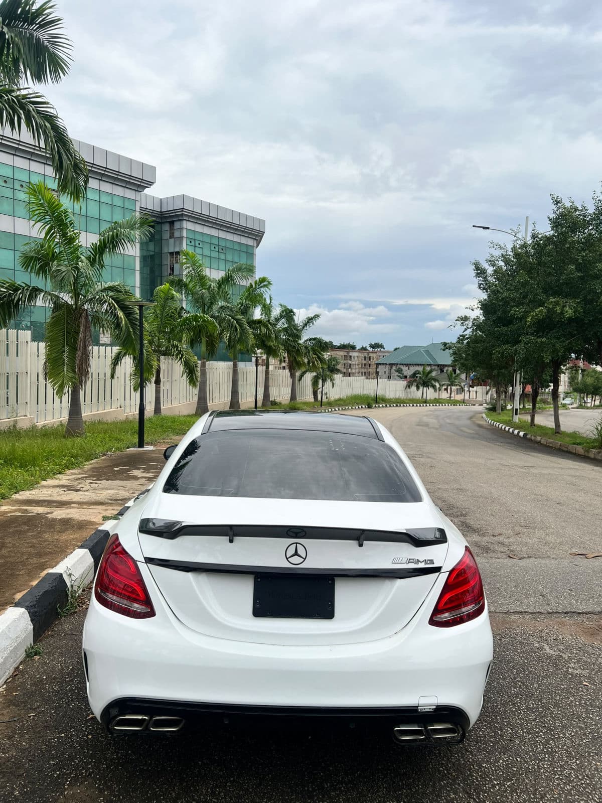 2016 Mercedes-Benz C Class Sedan — photo 7 of 7