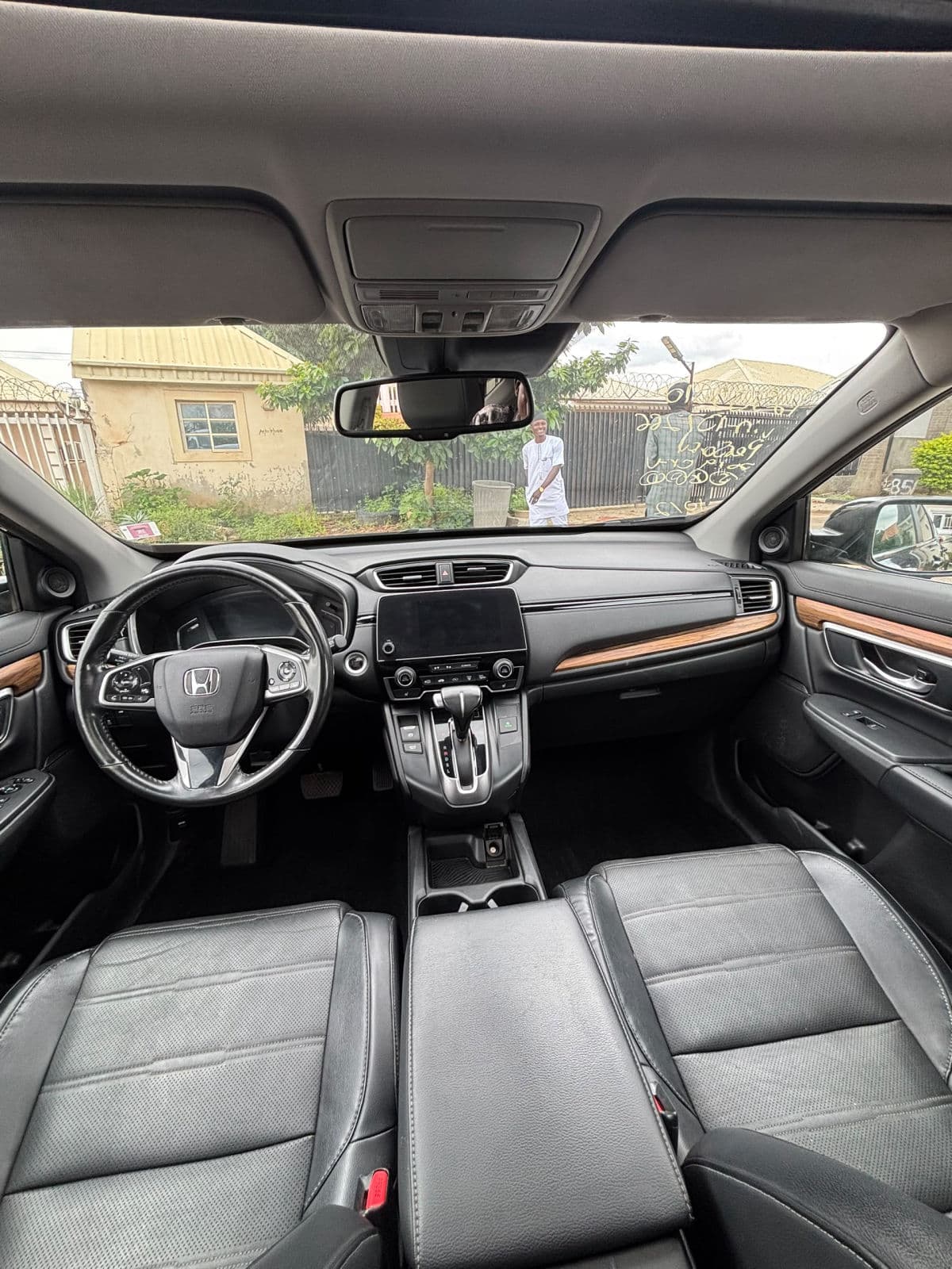 2019 Honda CRV SUV — photo 2 of 11