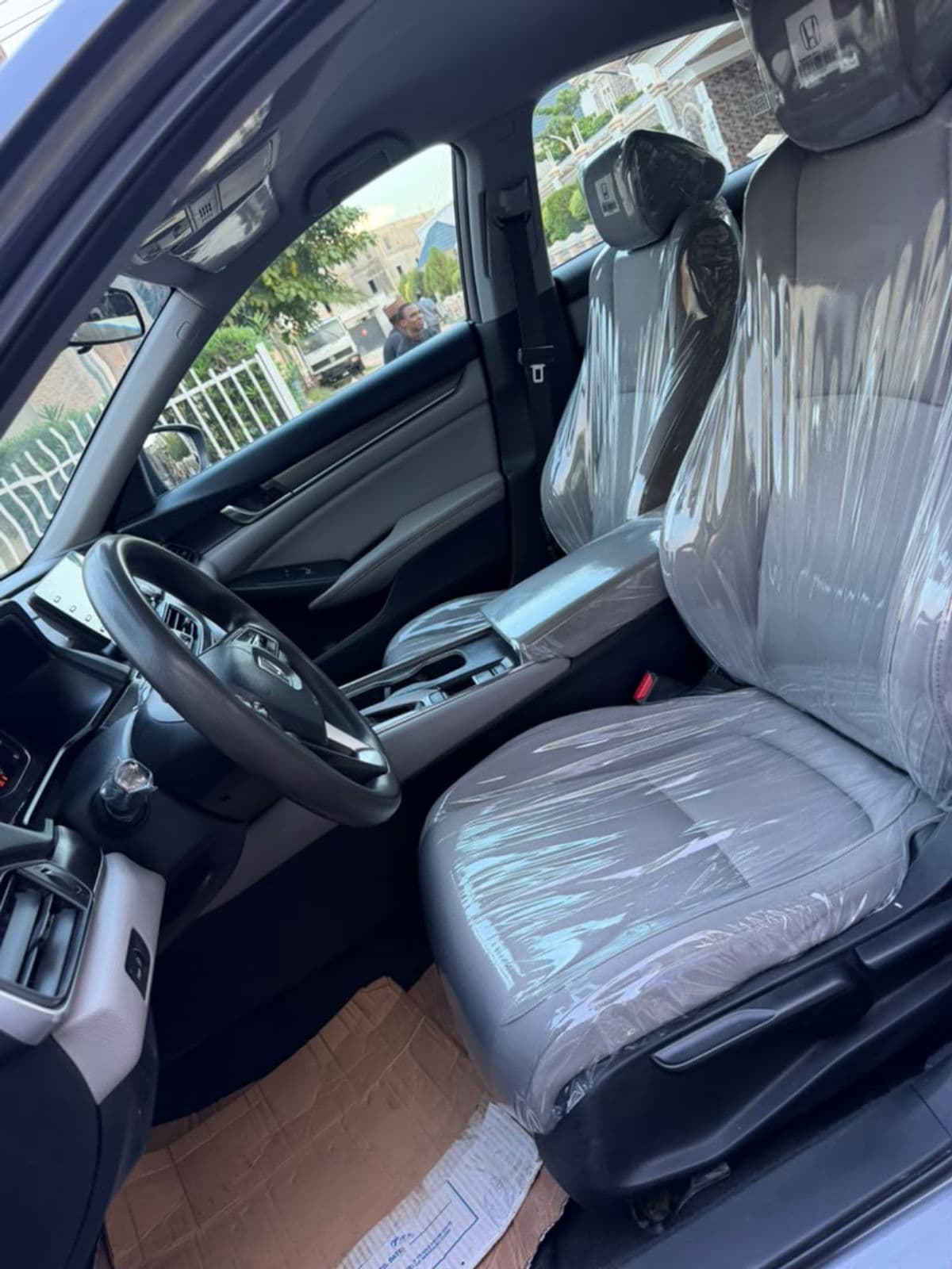 2019 Honda Accord Sedan — photo 5 of 10