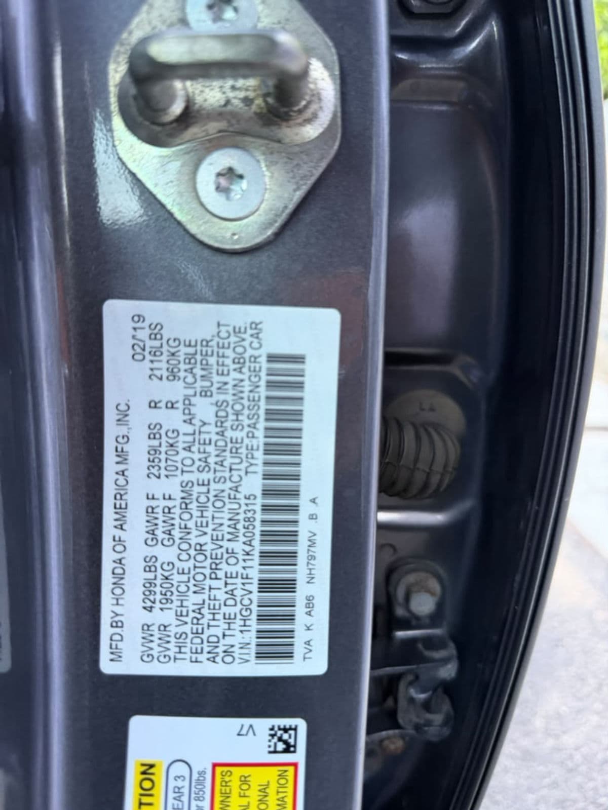 2019 Honda Accord Sedan — photo 7 of 10