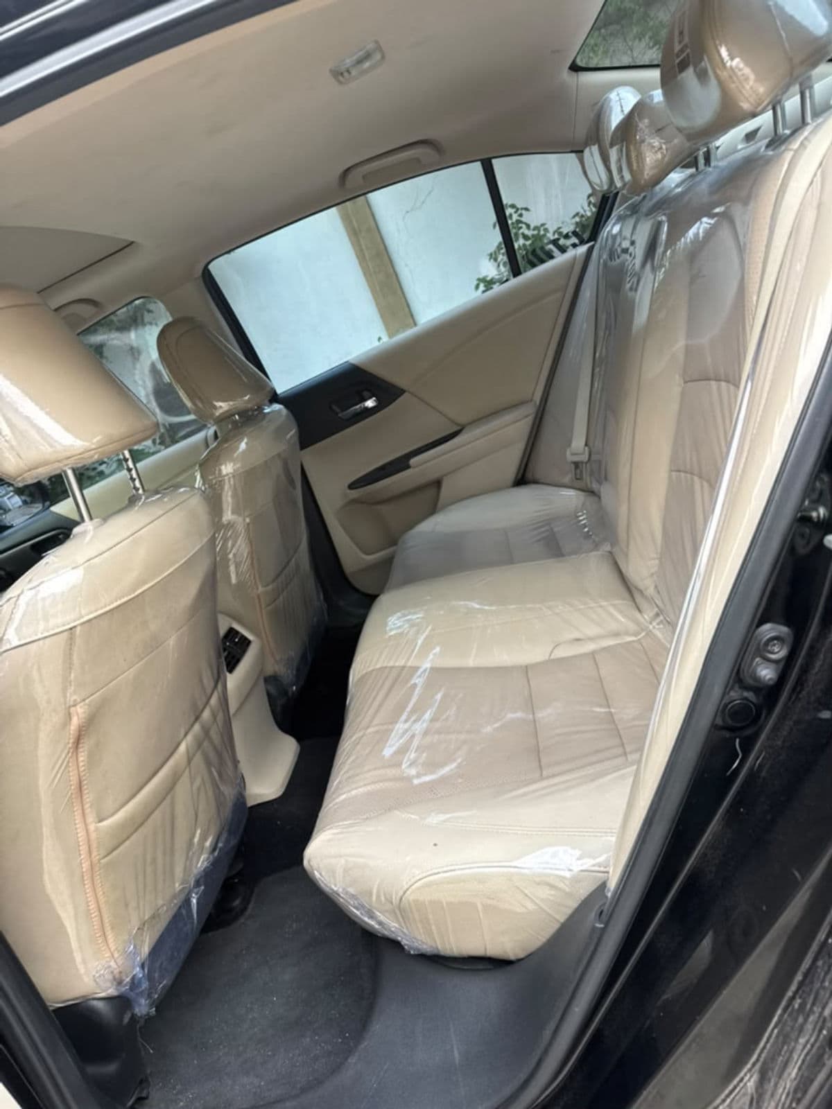 2013 Honda Accord Sedan — photo 6 of 8
