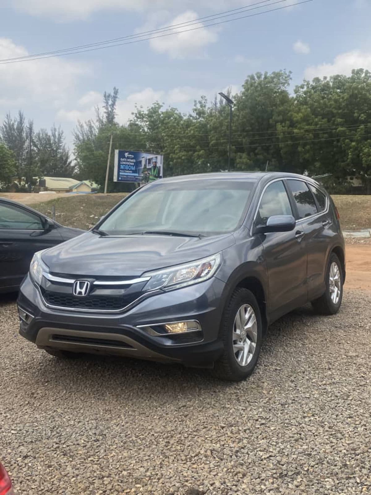 2015 Honda CRV SUV — photo 2 of 8